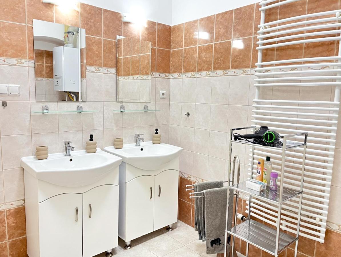 Majestic Residency - 3 Bedrooms Apartment Budapest Exteriör bild