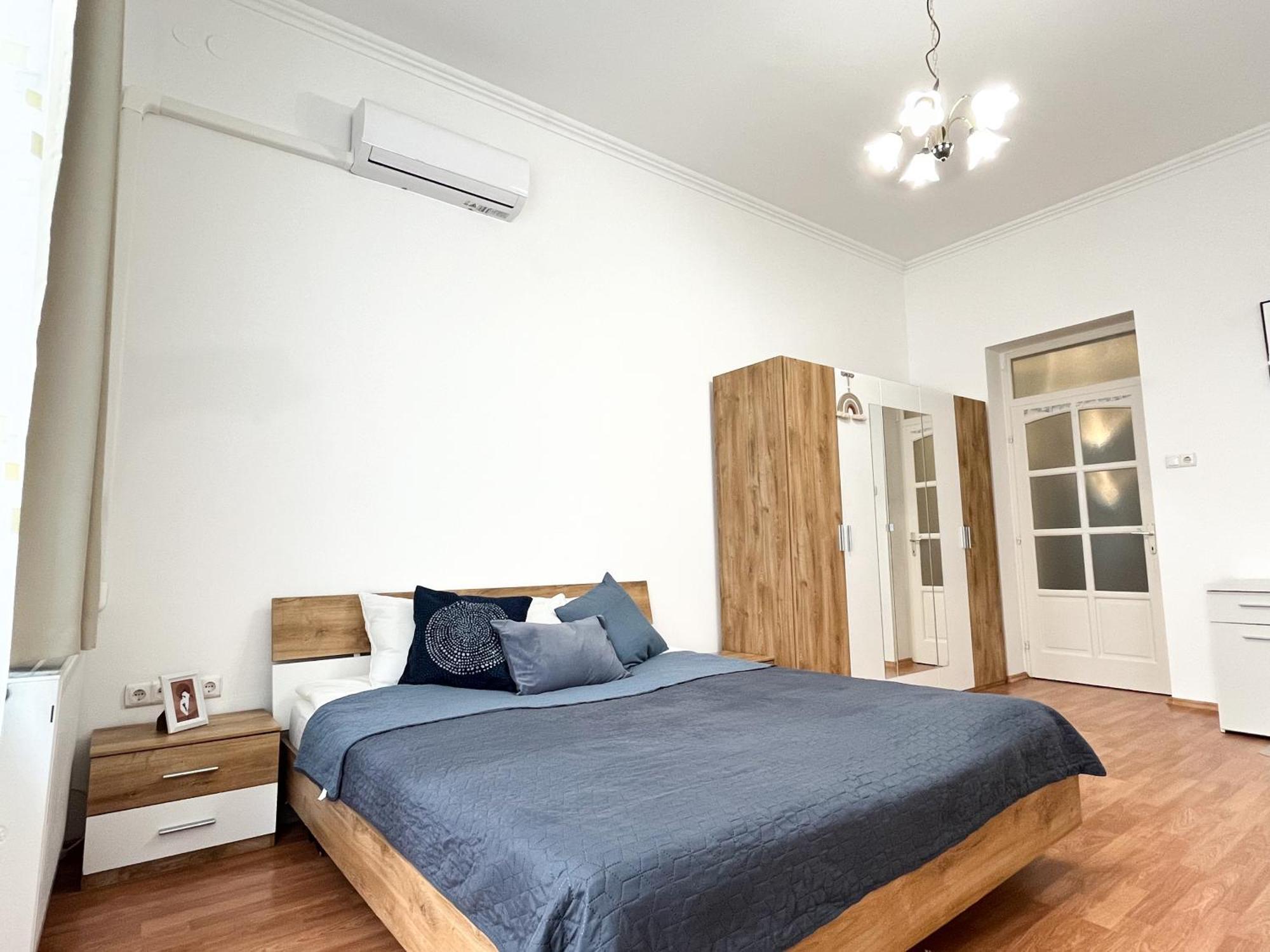 Majestic Residency - 3 Bedrooms Apartment Budapest Exteriör bild
